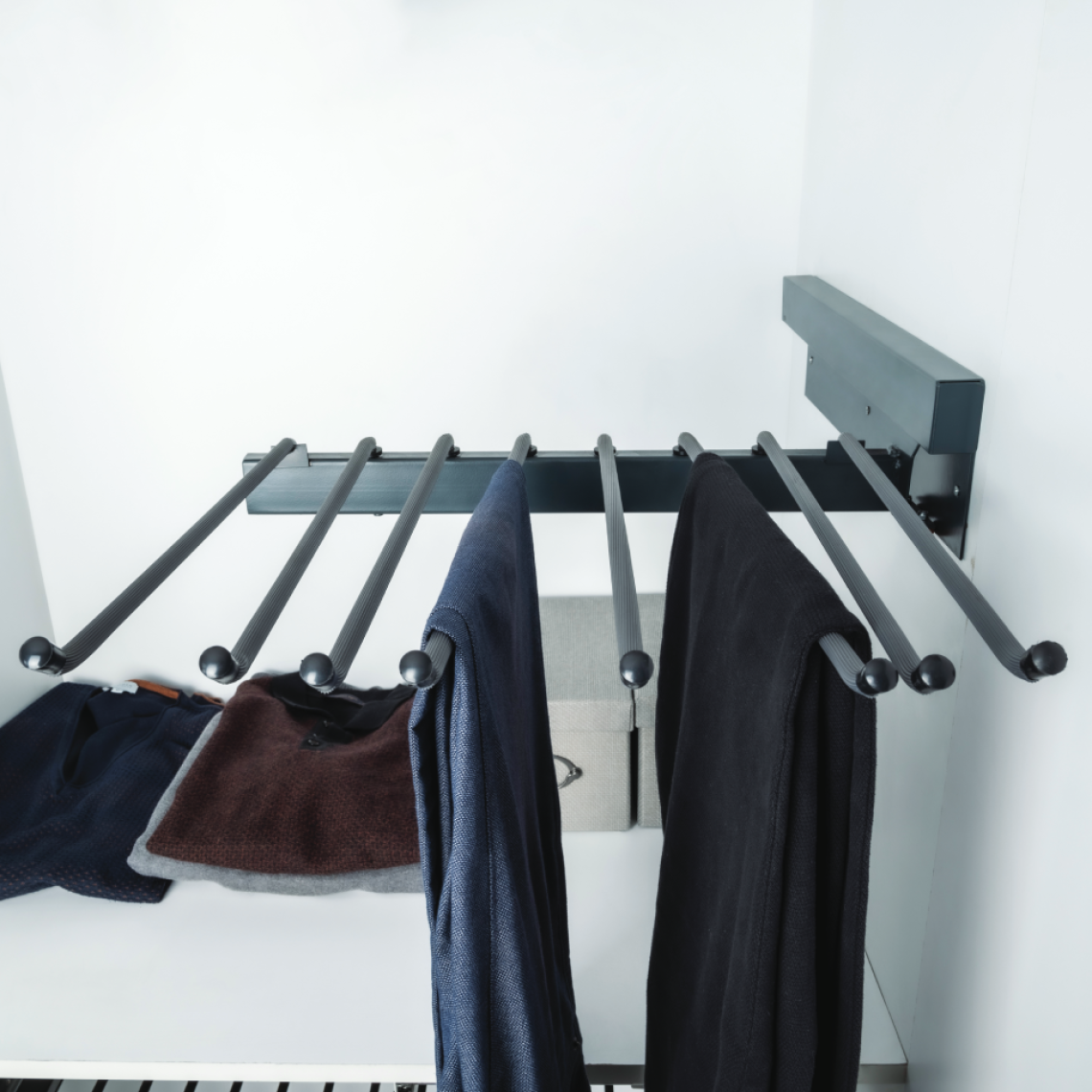 Παντενολοθηκη ντουλάπας