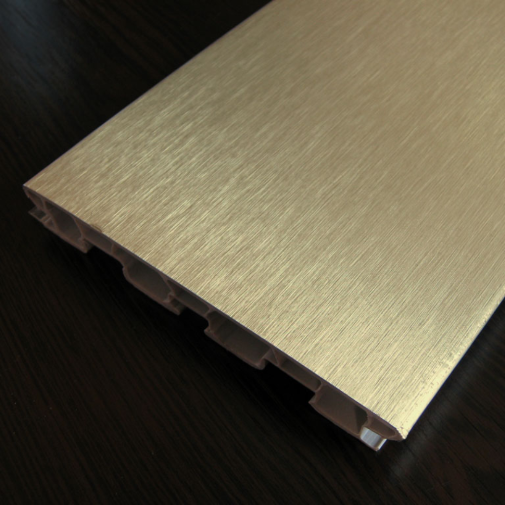 Μπάζα πλαστική με επικάλυψη αλουμινίου H=100mm 4000mm